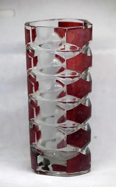 Vaze i saksije: Mid Century Luminarc JG Durand Geometric Ruby Cranberry Vase. France — 9