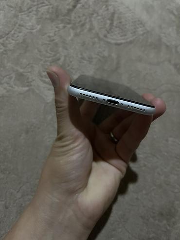 i̇phone barter: IPhone SE 2020, 64 GB, Ağ, Barmaq izi — 5