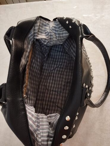 Çantalar: Sumka əsil dəridən 2, 3 dəfə işlənib təzədən secilmir — 11