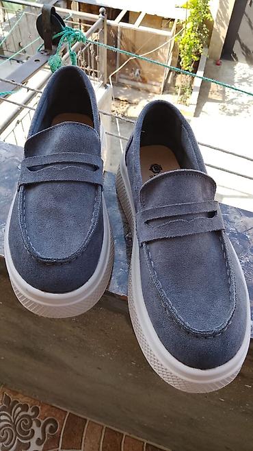 Kişi loafer ayaqqabıları - Material: yumşaq süet üst hissə - Rəng