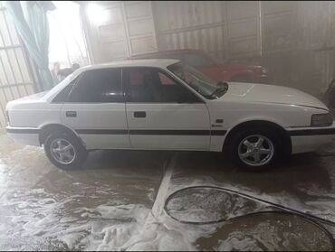 Mazda: Mazda 626: 1989 г., 2 л, Механика, Бензин, Седан