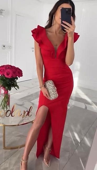 Haljine: ⚜️ Univerzalna velicina 
⚜️ Cena 1700 din — 22