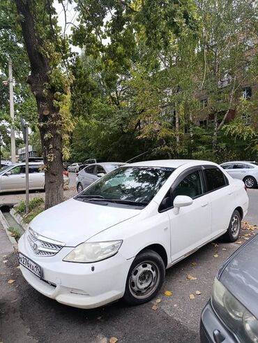 лампа для машины: Honda Fit Aria: 2006 г., 1.3 л, Вариатор, Бензин, Седан