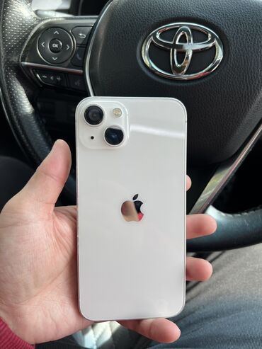 Apple iPhone: IPhone 13, Б/у, 128 ГБ, Белый, Коробка, 82 %