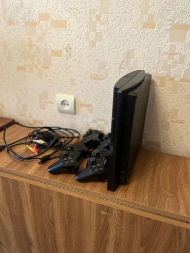 ps3 super slim купить: Продаю Sony PlayStation 3 slim. Хард на 500гб. Абсолютно рабочая