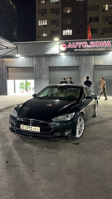Tesla: Tesla Model S — электрический лифтбек премиум‑класса. СКУПКА СРОЧНО