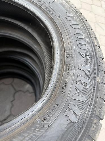 175 70 r14 зима: 175/70/14 4 шт комплект в идеальном состоянии привозные с Японии фирма — 4