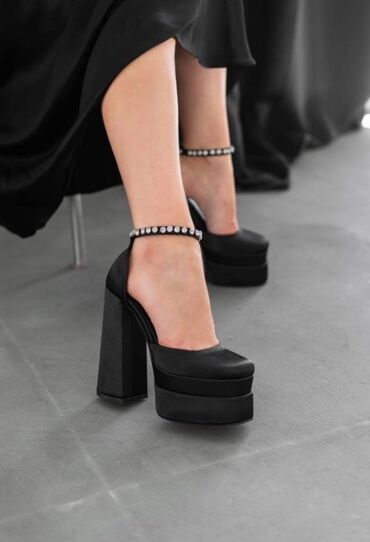 вечерняя обувь: Туфли, 37, Versace, Новый, цвет - Черный, Платная доставка, Самовывоз