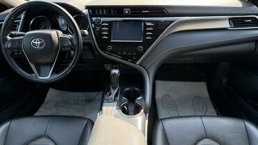 Toyota: Toyota Camry: 2018 г., 2.5 л, Автомат, Бензин, Седан