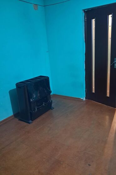 Гаражи: 3 otaglidir ev yola yaxindir xetai rayon mirze davud kuçesi yola