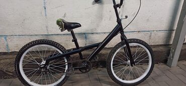 detskij velosiped giant 20: Продаю обычный велосипед для детей до 12 лет. Размер колёс 20