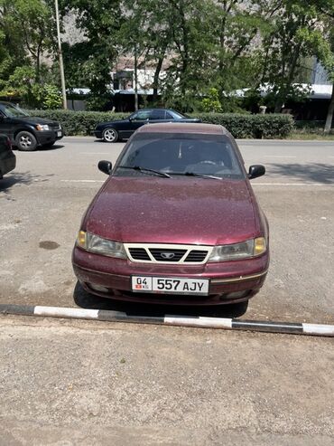 дом на колосах: Daewoo Nexia: 2007 г., 1.6 л, Механика, Бензин, Седан