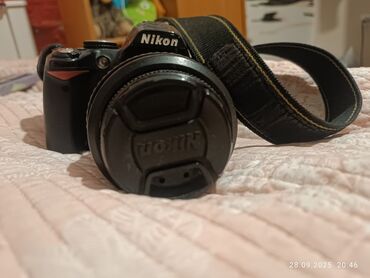 цифровая камера цена: Фотоаппарат Nikon d3000 В комплекте к нему идёт карта памяти, свое