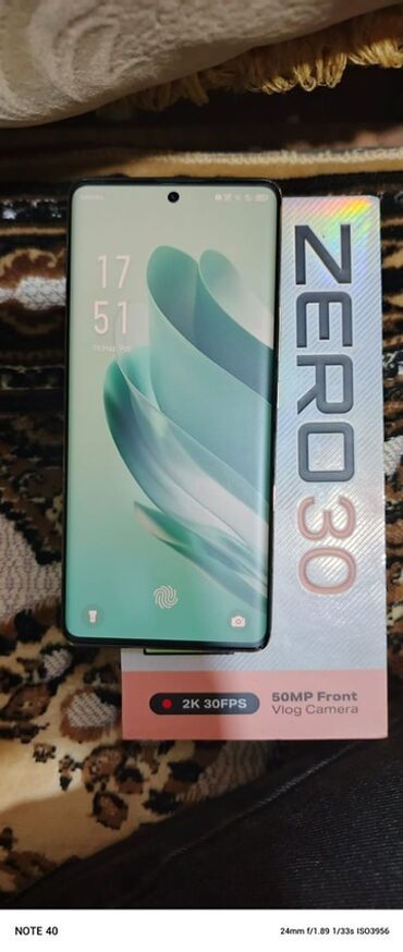 телефон fly 3 симки: Infinix Zero 30, 256 GB, rəng - Göy, Zəmanət, Sensor, Simsiz şarj