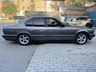 степ машына: BMW 5 series: 1991 г., 2.5 л, Механика, Бензин, Седан