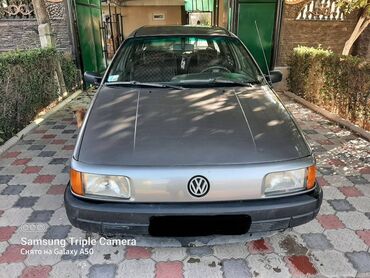 возможен обмен на дом: Volkswagen Passat: 1989 г., 1.8 л, Механика, Бензин, Универсал