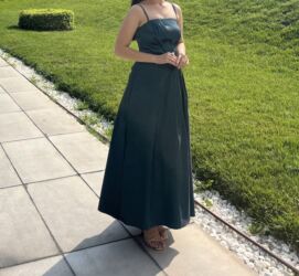 черно белые мужские футболки: Straplez dondur, S ölçüyə uyğundur, 120 azn-ə tikilib, 1 dəfə