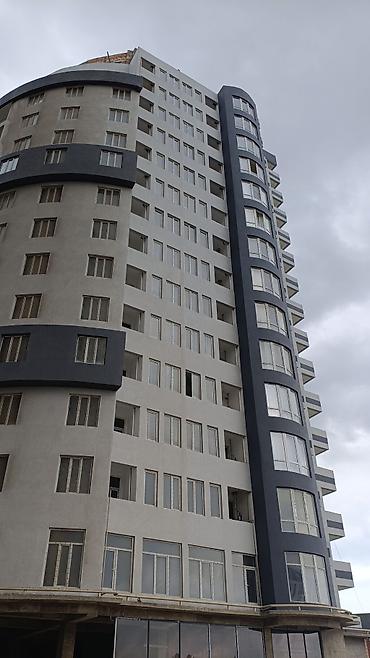 razinde satilan evler: 2 otaqlı, Yeni tikili, 72 kv. m — 1