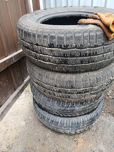 Шины: Зимние шины для лёгких грузовиков/минивэнов, размер 235/65 R16C — 2