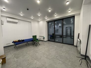 Аренда офисов: Сдаю Аренда офисов, 173 м², В бизнес центре — 12