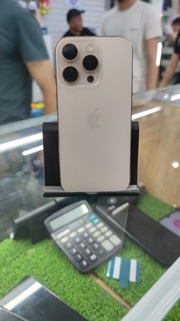 телефон вйфон: IPhone 16 Pro, Б/у, 128 ГБ, Rose Gold, Наушники, Зарядное устройство, Защитное стекло, 100 %