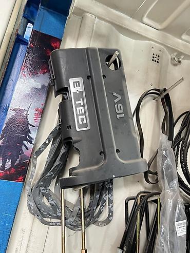 Кожух/крышка двигателя E-TEC 16V - Пластиковая верхняя декоративная