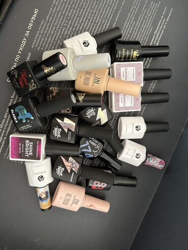 Лампы для маникюра: Продаются 35 гель лаков абсолбтно новые, пилка и наклейки для пилки 2 — 2