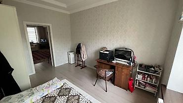 Продажа коттеджей и домов: Продается благоустроенный дом в ж/м Арча/Бешик. Дом расположен по — 7