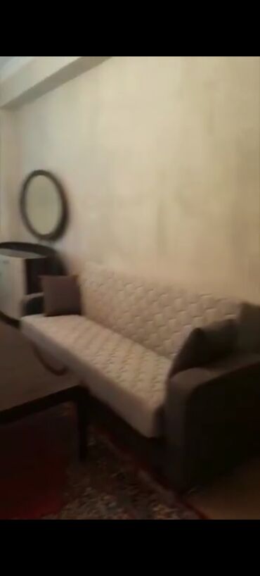 Uzunmüddətli kirayə mənzillər: Gençlik metrosun yaxınlıqı Genclik Mollun yaxınlıqı(3-4. deyqa — 7