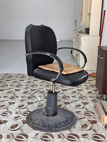 Salon, tibbi mebel: İşlənmiş, Saç kəsimi üçün masa, Güzgülü — 3