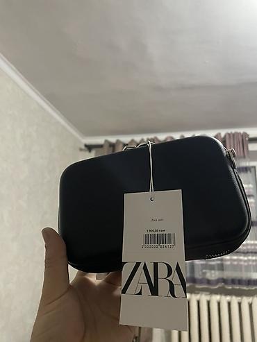 сумка замша: Компактная сумка/кейс ZARA, черного цвета. - Форм‑фактор — 3
