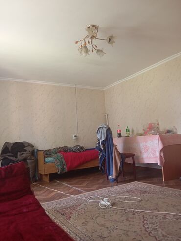 сдаю квартиру бишкек 1 ком: 1 комната, Собственник, С подселением