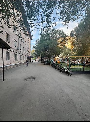 мед академия квартира: 1 комната, 13 м², ул. Ахунбаева / Малдыбаева Гостиничный тип, 5 этаж, Старый ремонт — 1