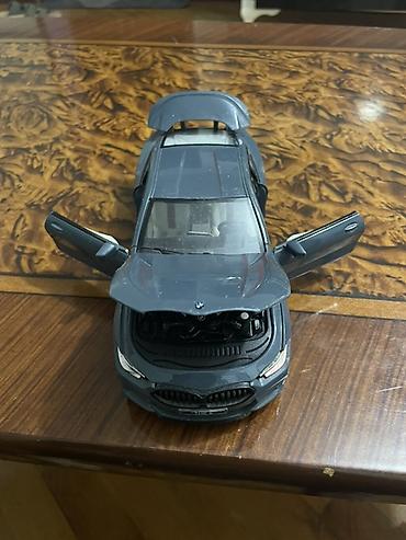 bmw velo: BMW 8 Series M840i kupesi – metal kolleksiya modeli - Miqyas: təxmini — 7