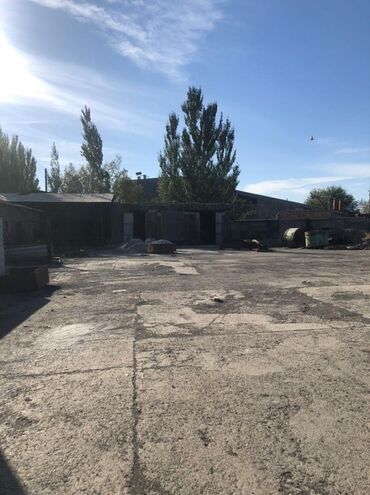 Склады и мастерские: Продаётся 3-этажное нежилое здание на территории СЭЗ Бишкек! 📍 — 11