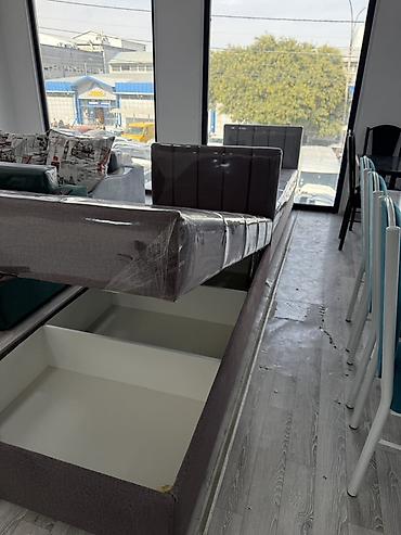 Односпальные кровати: Односпальная тахта с подъёмным коробом - Компактная тахта с вшитым — 47