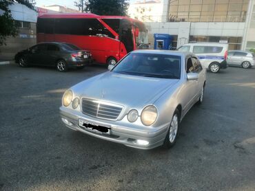 Mercedes-Benz: Mercedes-Benz 220: 2.2 л | 2000 г. Седан