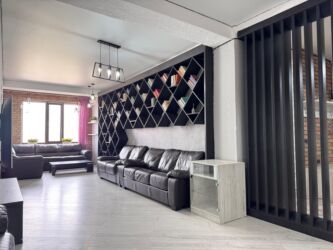 продажа квартир и домов: 4 бөлмө, Кыймылсыз мүлк агенттиги, Чогуу жашоосу жок, Толугу менен эмереги бар