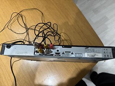 DVD və Blu-ray pleyerlər: Samsung DVD Oynadıcı (DVD-D530K) - Kompakt və zərif korpus - Ön — 2