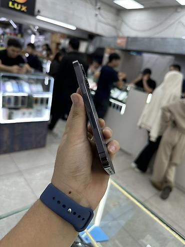 Apple iPhone: IPhone 14 Pro Max, Б/у, 256 ГБ, Deep Purple, Зарядное устройство, Защитное стекло, Чехол, В рассрочку, 79 % — 3