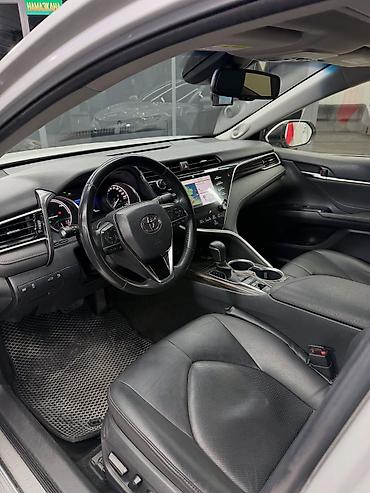 70: Toyota Camry: 2018 г., 2.5 л, Автомат, Гибрид, Седан — 4