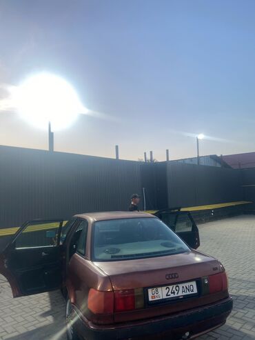 audi s4 1994: Audi 80: 1992 г., 2 л, Механика, Бензин, Седан