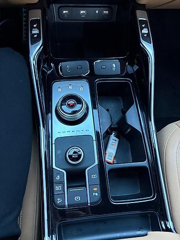 Kia: Kia Sorento: 2021 г., Гибрид, Кроссовер — 10