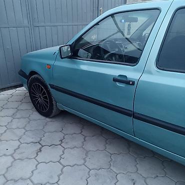 Volkswagen: Volkswagen Golf: 1992 г., 1.8 л, Ручные, Бензин, Хэтчбэк — 15