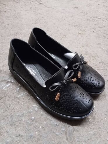 обувь жен: Туфли 41, цвет - Черный