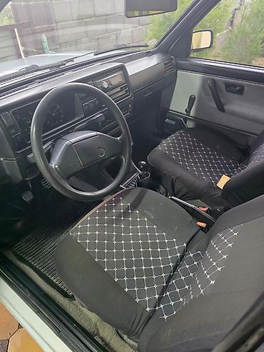 мос ваз 2107: Volkswagen Jetta: 1989 г., 1.8 л, Механика, Бензин, Седан — 4