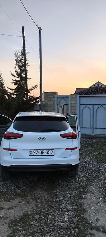 Hyundai: Hyundai Tucson – ağ rəngli, şəhər və kənar səfərlər üçün universal — 4