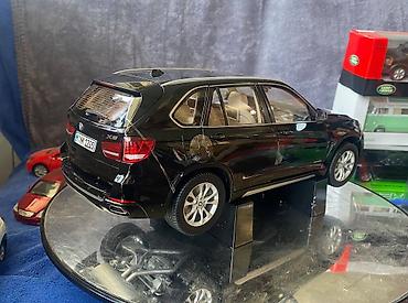 Avtomobil modelləri: Коллекционная модель BMW X5 F15 sapphire black 2012 Paragon Models — 13