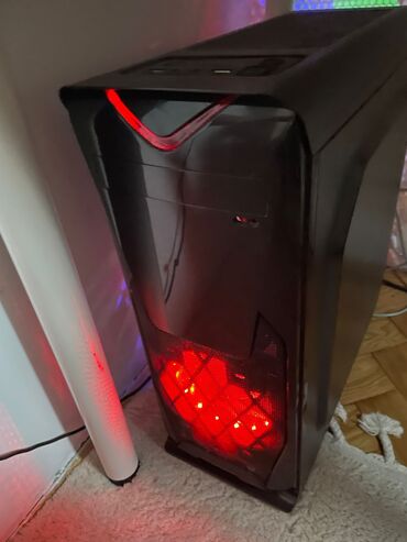 p47 bežične slušalice crne p47 bežične slušalice slusalice: Prodajem Kompjuter, Monitor, Miš, Tastaturu, Slušalice,  Kontroler