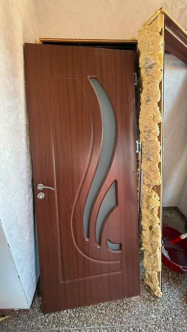 pol taxtasi kreditle: Qapi 4eded 
50azn biri
Ramani 0723 leli — 1
